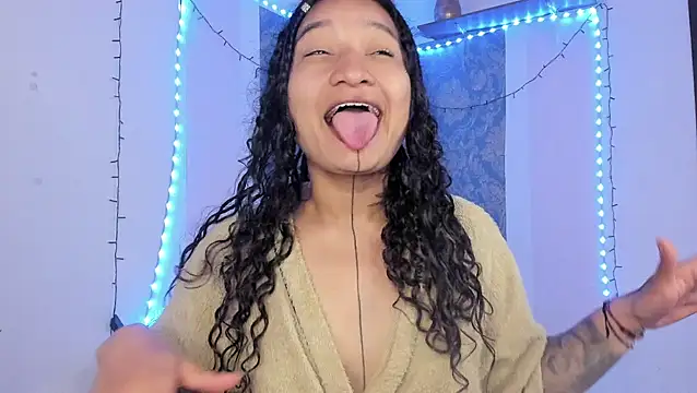 Snapshot of Eva_Lee_ chatting on April 18, 2026, 9:44 am Eva Lee online show from April 18, 2026, 9:44 am