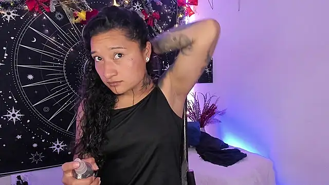 Eva Lee  online show from December 23, 2025, 8:46 am