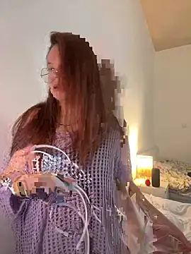 lovebellagrey online show from May 5, 2026, 9:12 am