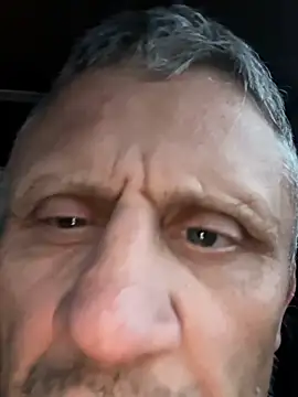 Snapshot of prekumstud chatting on November 18, 2025, 12:37 am prekumstud online show from November 18, 2025, 12:37 am