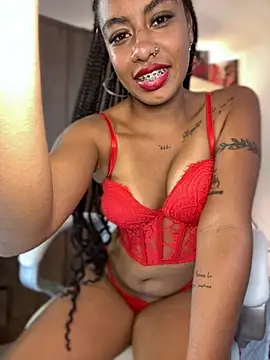 Snapshot of ATENEA_SEXXXY chatting on February 14, 2025, 7:33 pm ATENEA SEXXXY online show from February 14, 2025, 7:33 pm