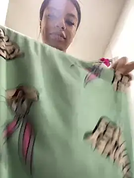 Snapshot of ATENEA_SEXXXY chatting on October 10, 2025, 5:03 pm ATENEA SEXXXY online show from October 10, 2025, 5:03 pm