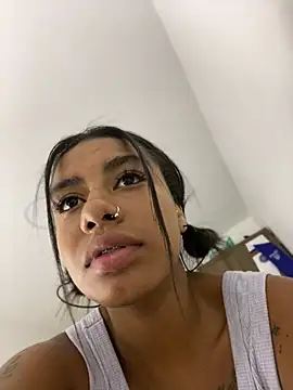 Snapshot of ATENEA_SEXXXY chatting on March 12, 2025, 3:46 am ATENEA SEXXXY online show from March 12, 2025, 3:46 am