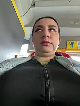 Snapshot of Abril_Luv chatting on February 12, 2026, 12:16 pm Abril Luv online show from February 12, 2026, 12:16 pm