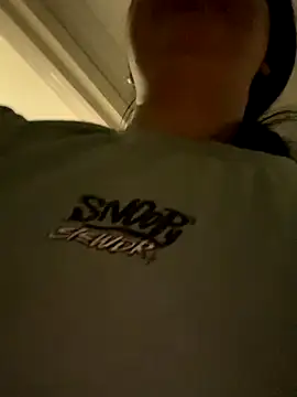 Snapshot of Abril_Luv chatting on October 27, 2025, 1:28 am Abril Luv online show from October 27, 2025, 1:28 am