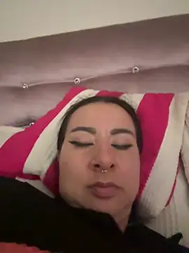 Snapshot of Abril_Luv chatting on March 1, 2026, 9:15 pm Abril Luv online show from March 1, 2026, 9:15 pm