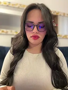 Snapshot of andra_rose chatting on February 12, 2025, 11:09 pm andra rose online show from February 12, 2025, 11:09 pm