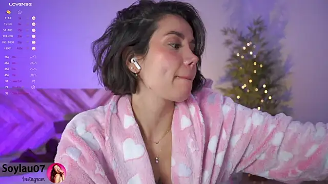 Snapshot of imjess01 chatting on December 10, 2024, 4:45 am imjess01 online show from December 10, 2024, 4:45 am