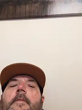 Louis504z online show from April 21, 2026, 1:42 am