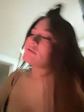 LuceroRm online show from November 8, 2025, 4:27 am