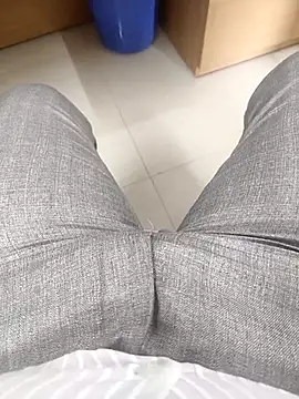 adicma123 online show from October 28, 2025, 7:29 am