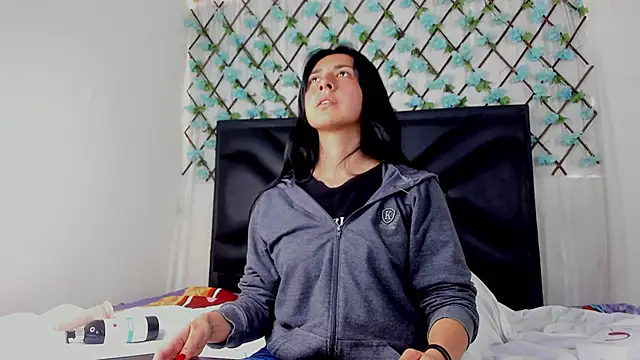 Snapshot of EmmaWilliamss chatting on March 25, 2026, 4:28 pm EmmaWilliamss online show from March 25, 2026, 4:28 pm