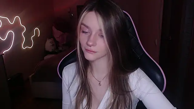 Snapshot of jeann_elsaa chatting on March 13, 2025, 9:16 pm jeann elsaa online show from March 13, 2025, 9:16 pm