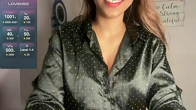 Snapshot of Queen_Sakhi chatting on December 22, 2024, 4:38 pm Queen Sakhi online show from December 22, 2024, 4:38 pm