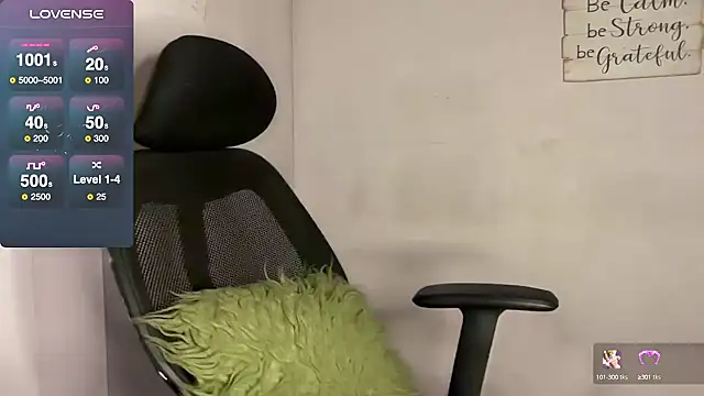 Snapshot of Queen_Sakhi chatting on February 4, 2025, 9:41 pm Queen Sakhi online show from February 4, 2025, 9:41 pm