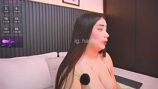 haylie  online show from March 12, 2026, 6:28 am