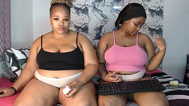 Snapshot of SexyAmeena2002 chatting on May 19, 2026, 9:11 pm SexyAmeena2002 online show from May 19, 2026, 9:11 pm