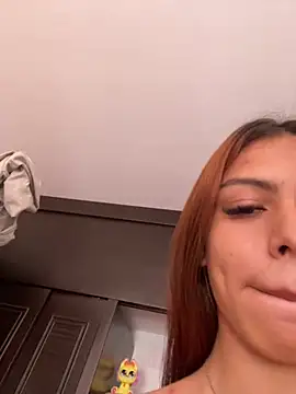 Snapshot of caroldirty chatting on January 7, 2025, 5:31 pm caroldirty online show from January 7, 2025, 5:31 pm