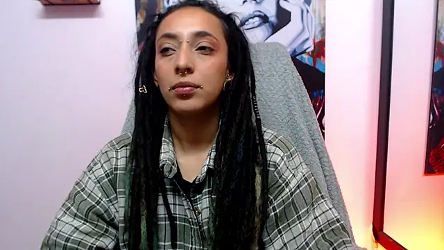Snapshot of ORIANNA_BODMOD chatting on April 22, 2026, 5:03 am ORIANNA BODMOD online show from April 22, 2026, 5:03 am