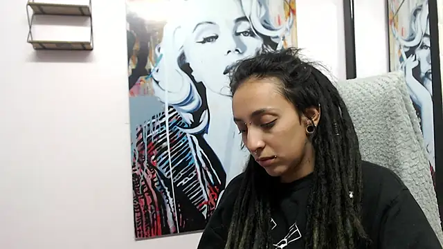 ORIANNA BODMOD online show from March 26, 2026, 5:06 am