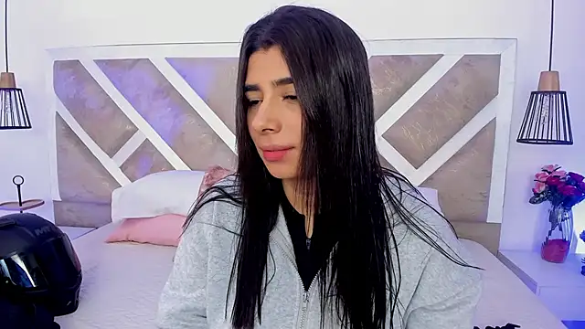 Snapshot of ZiaCalifa chatting on June 20, 2026, 11:48 am ZiaCalifa online show from June 20, 2026, 11:48 am