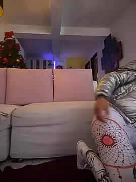 Snapshot of Insane_Issa chatting on January 24, 2025, 9:15 pm Insane Issa online show from January 24, 2025, 9:15 pm