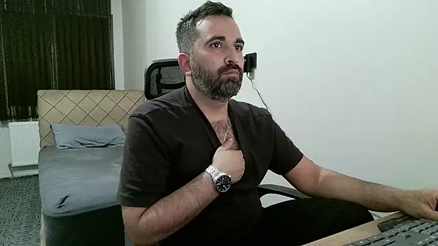 tgltplsr online show from February 9, 2026, 8:40 pm