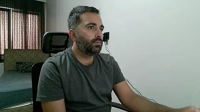 Snapshot of tgltplsr chatting on September 18, 2025, 7:11 am tgltplsr online show from September 18, 2025, 7:11 am