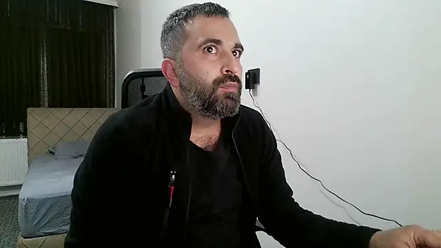 Snapshot of tgltplsr chatting on November 9, 2025, 1:42 am tgltplsr online show from November 9, 2025, 1:42 am