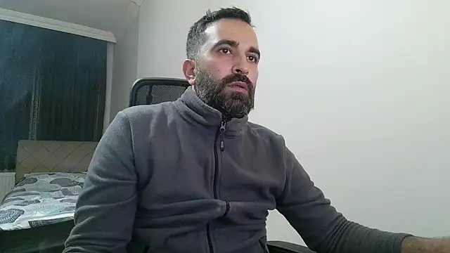 Snapshot of tgltplsr chatting on March 9, 2025, 10:30 pm tgltplsr online show from March 9, 2025, 10:30 pm