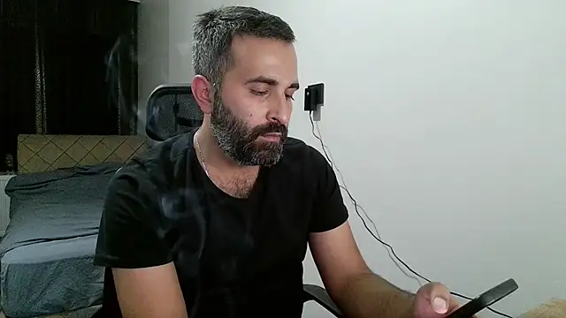 Snapshot of tgltplsr chatting on October 26, 2025, 8:20 pm tgltplsr online show from October 26, 2025, 8:20 pm