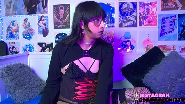 Snapshot of snowblack_ chatting on March 5, 2025, 4:02 pm snowblack online show from March 5, 2025, 4:02 pm