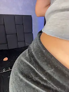 lena banks online show from November 13, 2025, 10:46 pm