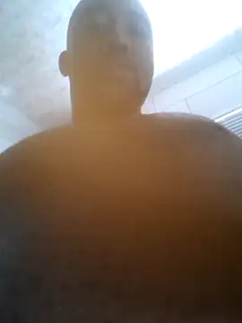 Snapshot of Stormward chatting on November 30, 2025, 8:37 am Stormward online show from November 30, 2025, 8:37 am