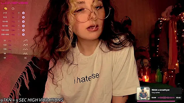 IttyKitty online show from March 14, 2025, 9:21 pm