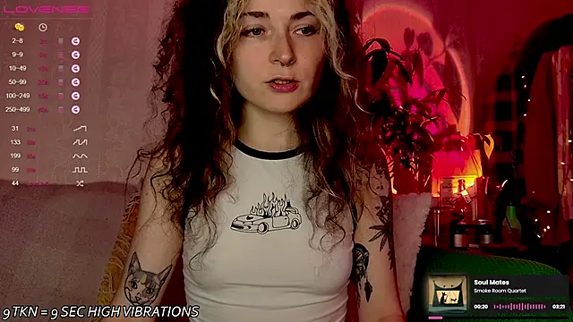 IttyKitty online show from September 13, 2025, 9:04 pm