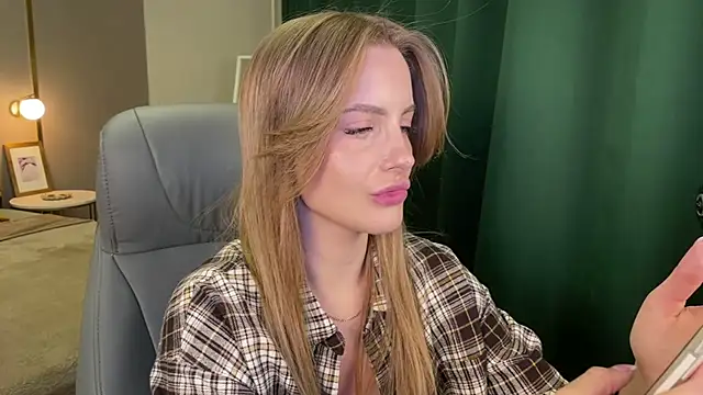 anita blairr online show from April 7, 2026, 1:07 am