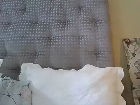 Snapshot of Babetys chatting on November 29, 2025, 6:13 am Babetys online show from November 29, 2025, 6:13 am