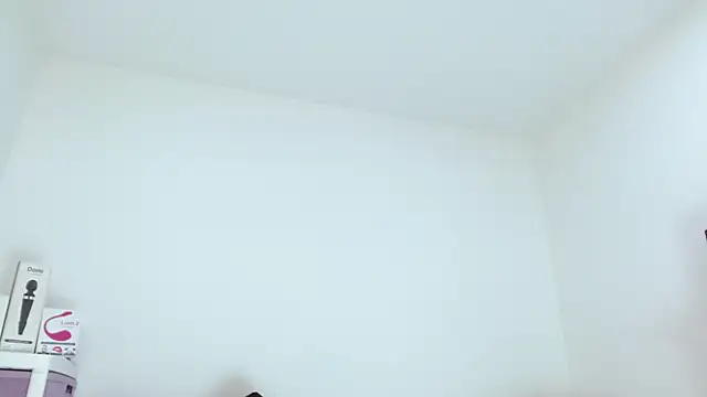 Snapshot of sashacreamy_ chatting on September 30, 2025, 3:45 am sashacreamy online show from September 30, 2025, 3:45 am