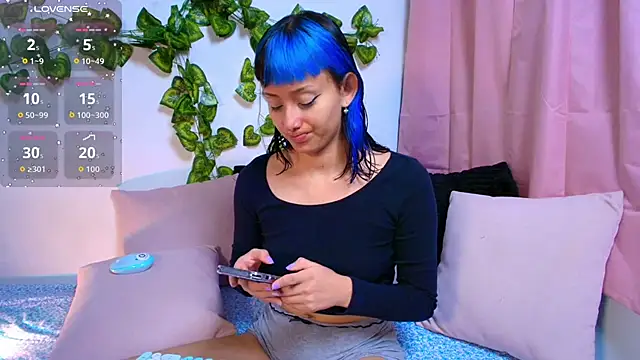 tati cardenas online show from February 14, 2026, 4:45 am