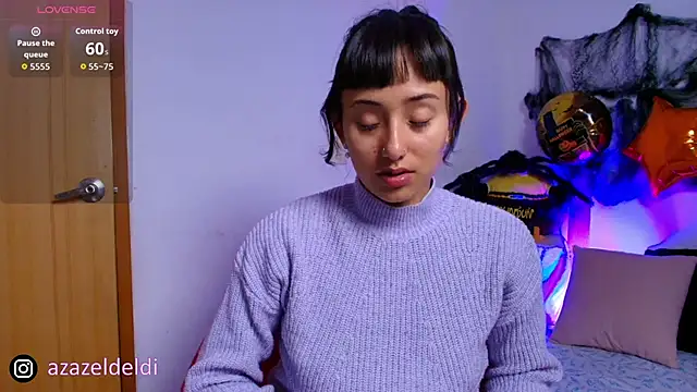 tati cardenas online show from October 19, 2025, 5:32 am