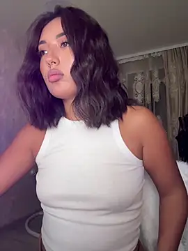 lily  foster online show from April 21, 2026, 6:25 pm