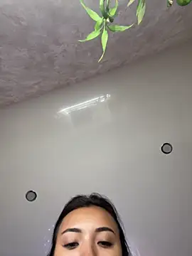 lily  foster online show from April 8, 2026, 10:50 am