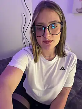 Snapshot of Megan_lu2 chatting on February 22, 2026, 2:47 am Megan lu2 online show from February 22, 2026, 2:47 am