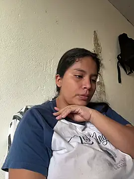Snapshot of moncerrat_luna chatting on July 21, 2026, 8:21 pm moncerrat luna online show from July 21, 2026, 8:21 pm