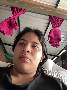 moncerrat luna online show from March 13, 2025, 2:44 pm