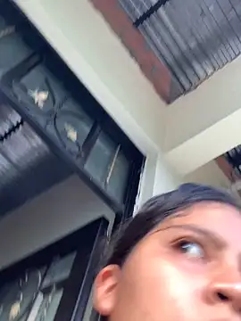 moncerrat luna online show from October 6, 2025, 9:48 pm