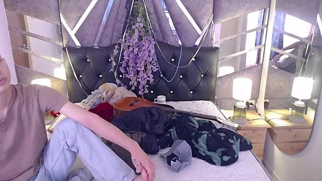 jessica beltran31 online show from October 8, 2025, 7:47 pm