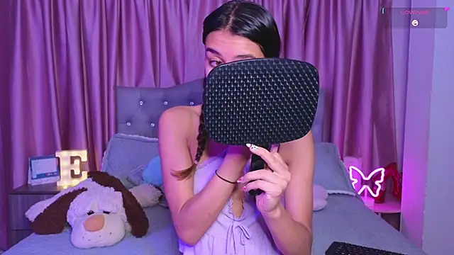 Emiily Scott1 online show from November 5, 2025, 10:35 pm