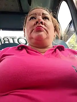 Snapshot of HORNY_MATURE25 chatting on December 19, 2025, 4:42 pm HORNY MATURE25 online show from December 19, 2025, 4:42 pm